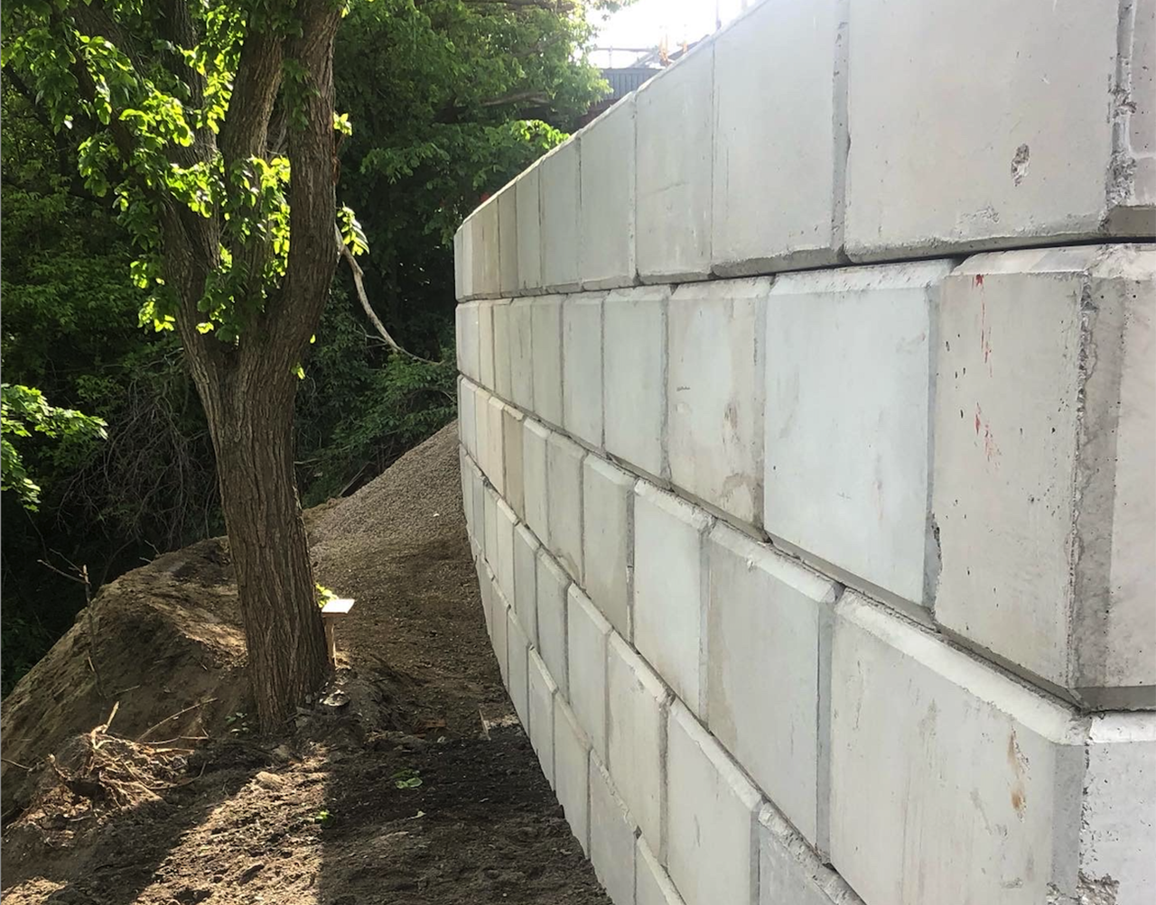 Retaining Wall Maintenance: 7 Tips For Long-Term Durability